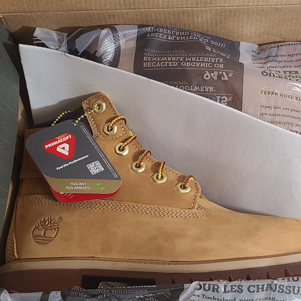NWB Timberland Boots Wheat Men Kids Youth Size 5 MSRP 160